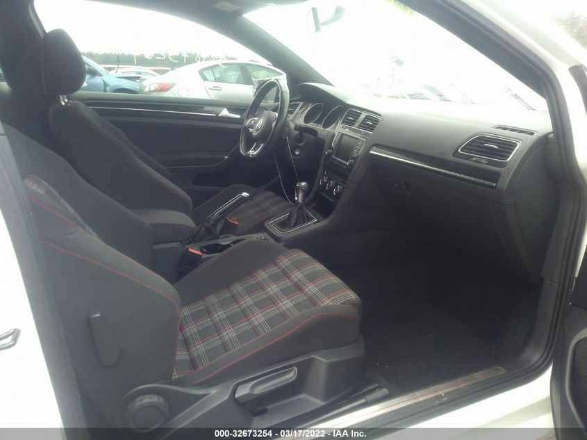 2016 VOLKSWAGEN GOLF GTI S 3VWYT7AU3GM028688