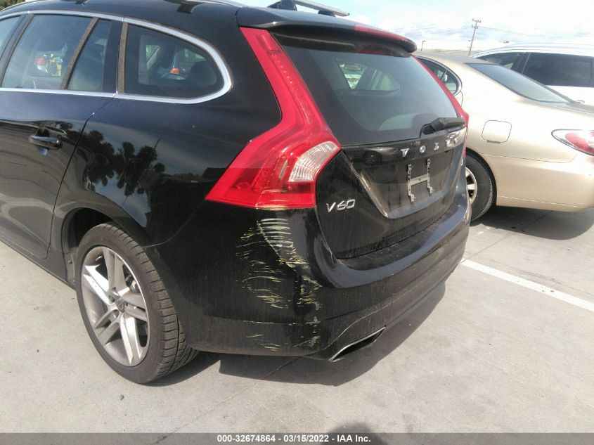 2015 VOLVO V60 T5 DRIVE-E PREMIER YV140MEK5F1225479