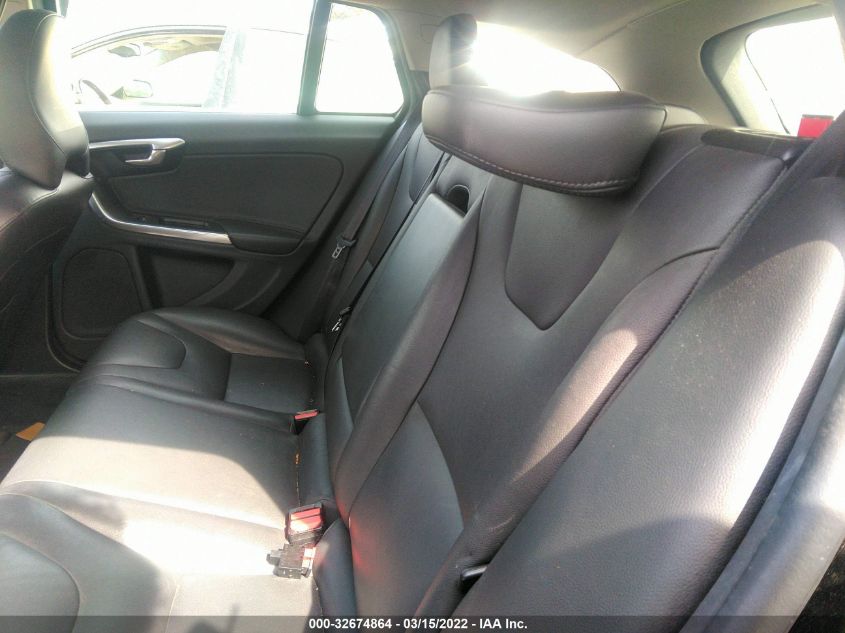 2015 VOLVO V60 T5 DRIVE-E PREMIER YV140MEK5F1225479