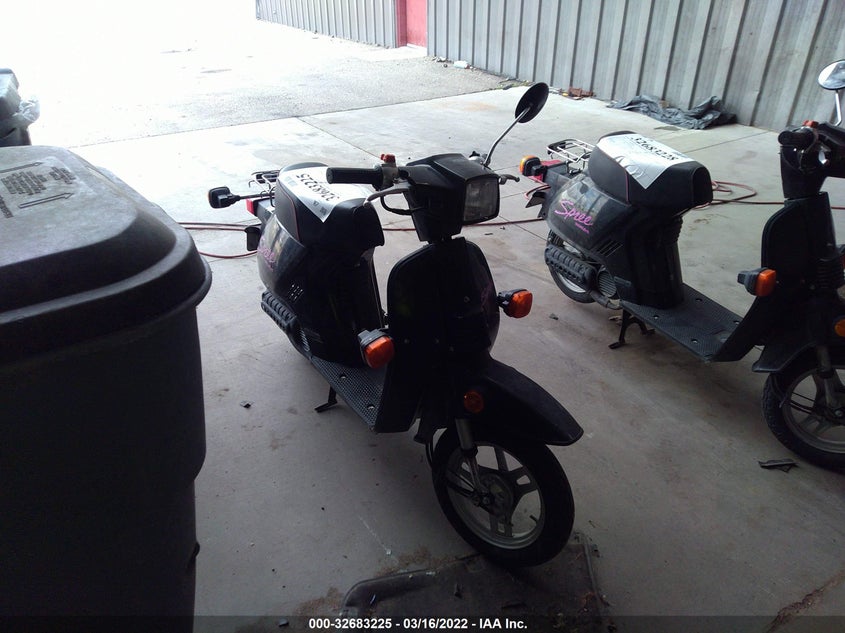 JH2AF0603GS241292 Honda NQ50 Photo 1