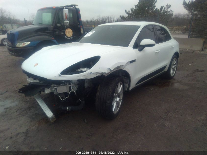2018 PORSCHE MACAN SPORT EDITION WP1AA2A58JLB16147
