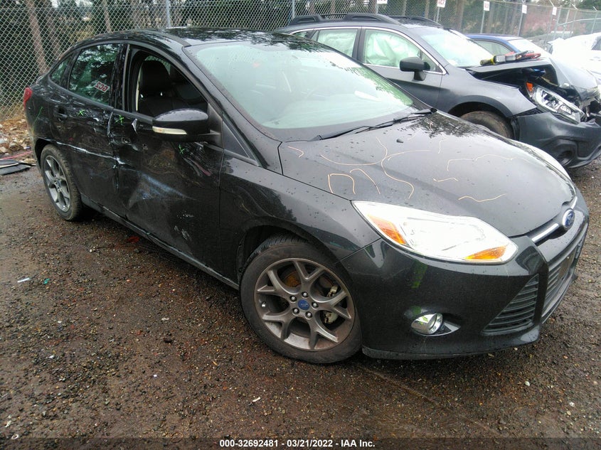 FORD FOCUS 2014. Lot# 32692481. VIN 1FADP3F22EL118330. Photo 1