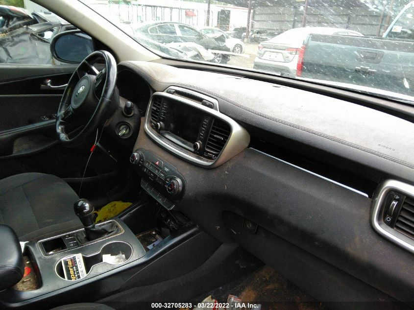 2018 KIA SORENTO LX 5XYPG4A32JG363700