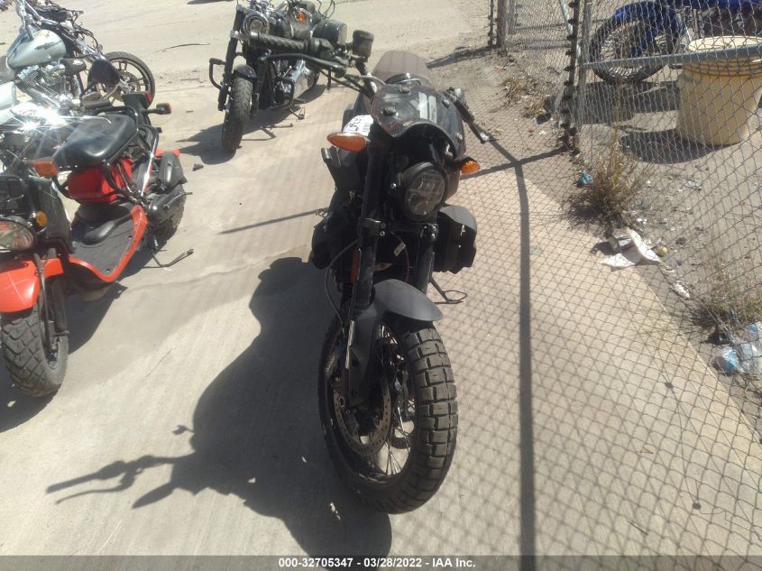 2022 INDIAN MOTORCYCLE CO. FTR RALLY 56KRTT220N3178604