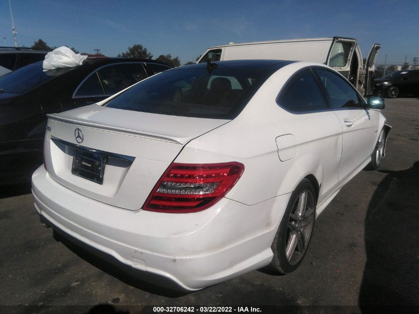 2013 MERCEDES-BENZ C-CLASS C 250 WDDGJ4HB9DF962170