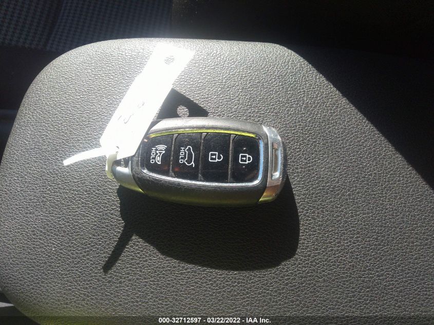 2020 HYUNDAI KONA SEL KM8K2CAA2LU463987