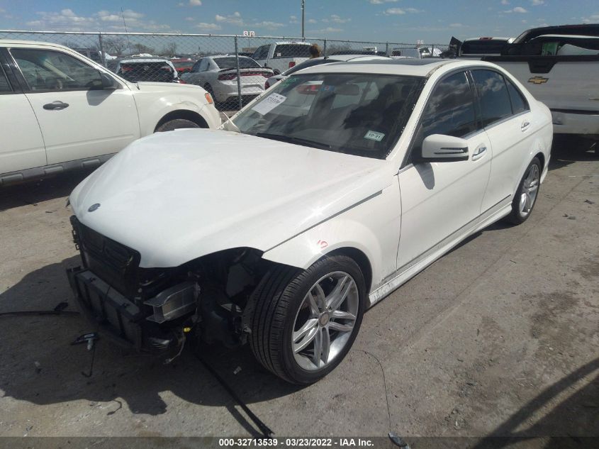 2014 MERCEDES-BENZ C-CLASS C 250 WDDGF4HB6EA930924