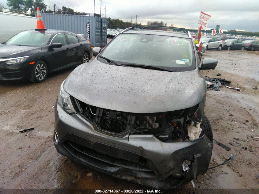 2017 NISSAN ROGUE SPORT SL JN1BJ1CR1HW137756