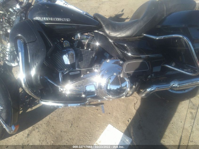 2016 HARLEY-DAVIDSON FLHTK ULTRA LIMITED 1HD1KEL39GB639279