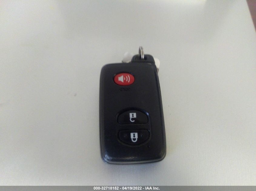 2014 TOYOTA PRIUS FOUR/FIVE/THREE/ONE/TWO JTDKN3DU3E1778786