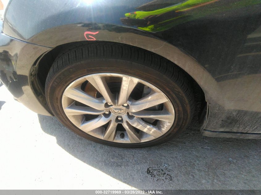2016 LEXUS IS 200T JTHBA1D26G5015914