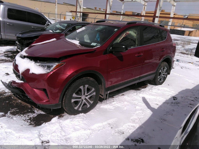 VIN JTMBFREVXJD229361 2018 TOYOTA RAV4 LE