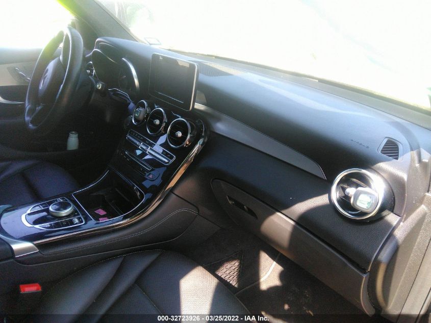 2017 MERCEDES-BENZ GLC GLC 300 WDC0G4KB7HF135836