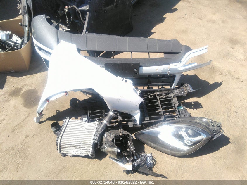 Auction sale of the 2020 PORSCHE CAYENNE , vin: WP1AA2AY6LDA01733, lot number: 32724040