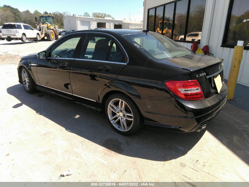 2013 MERCEDES-BENZ C-CLASS C 300 WDDGF8AB9DR282089