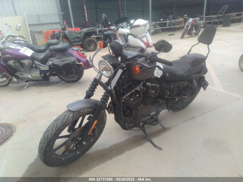 2016 HARLEY-DAVIDSON XL883 IRON 883 1HD4LE21XGC444828