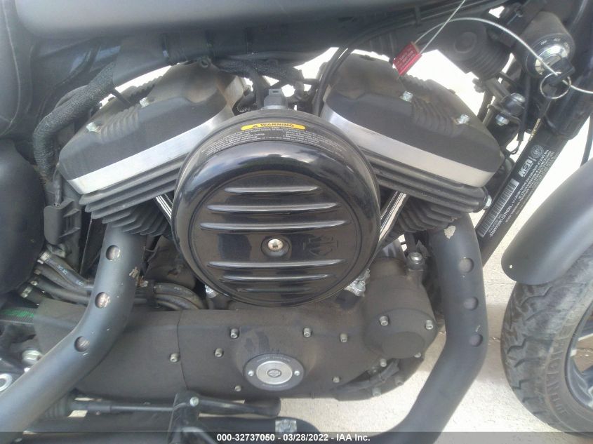 2016 HARLEY-DAVIDSON XL883 IRON 883 1HD4LE21XGC444828