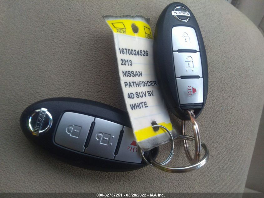 2013 NISSAN PATHFINDER SV 5N1AR2MM1DC636400
