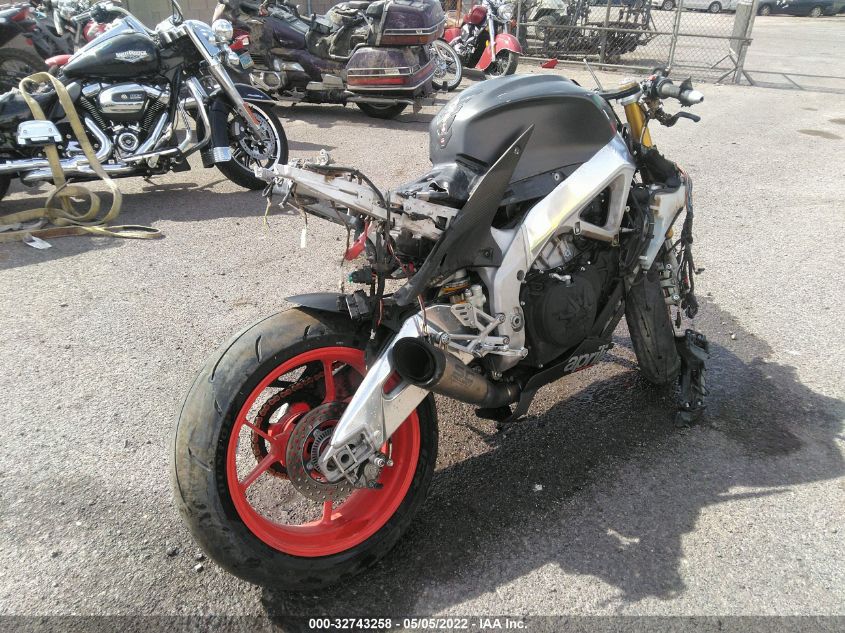 2018 APRILIA RSV4 ZD4KEU002JS001680