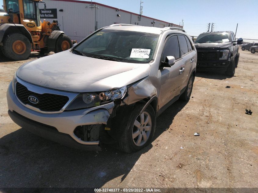 2013 KIA SORENTO LX 5XYKT3A65DG413178