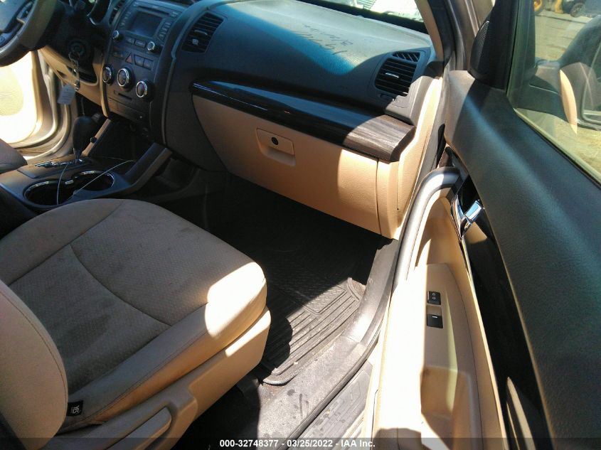 2013 KIA SORENTO LX 5XYKT3A65DG413178