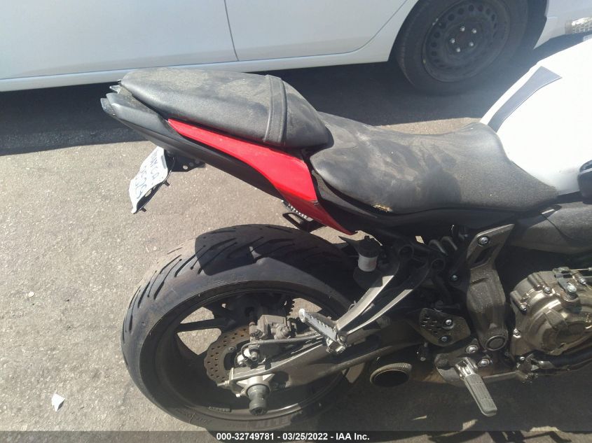 2018 YAMAHA MT07 C JYARM27Y8JA000340