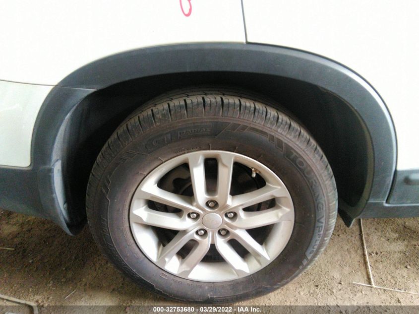 2015 KIA SORENTO LX 5XYKT3A61FG609525