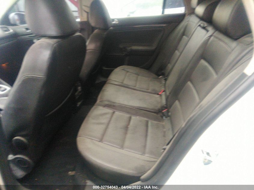 2013 VOLKSWAGEN JETTA SPORTWAGEN SE 3VWPP7AJ0DM642339