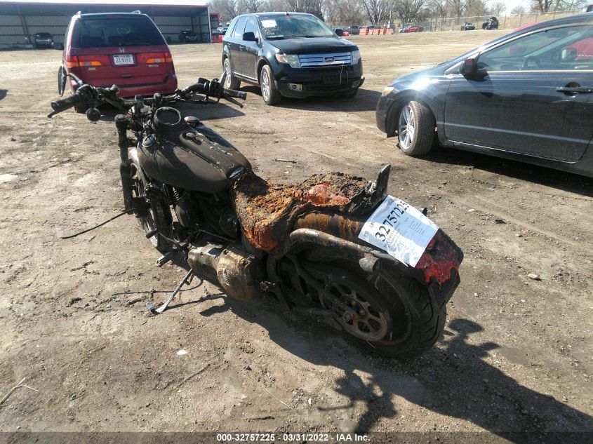 2002 HARLEY-DAVIDSON FXSTDI 1HD1JBB352Y090558