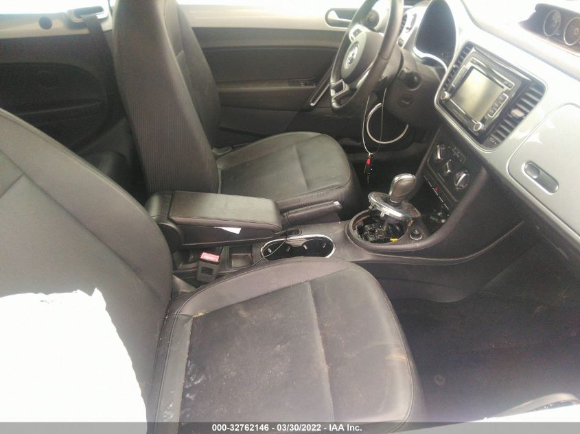 2013 VOLKSWAGEN BEETLE CONVERTIBLE 2.0L TDI 3VW5L7AT2DM803830