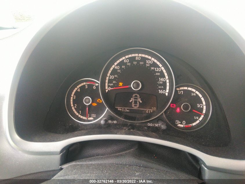 2013 VOLKSWAGEN BEETLE CONVERTIBLE 2.0L TDI 3VW5L7AT2DM803830