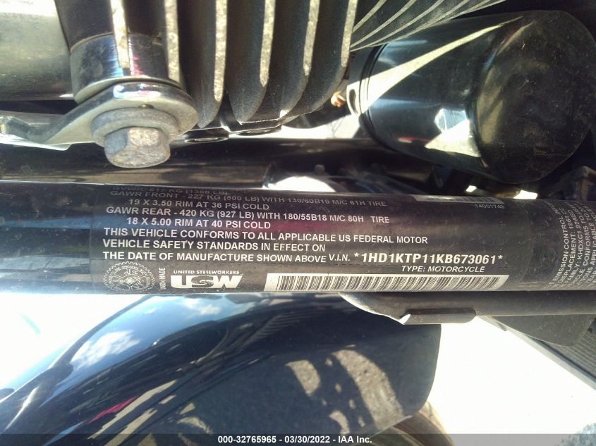 2019 HARLEY-DAVIDSON FLTRXS 1HD1KTP11KB673061