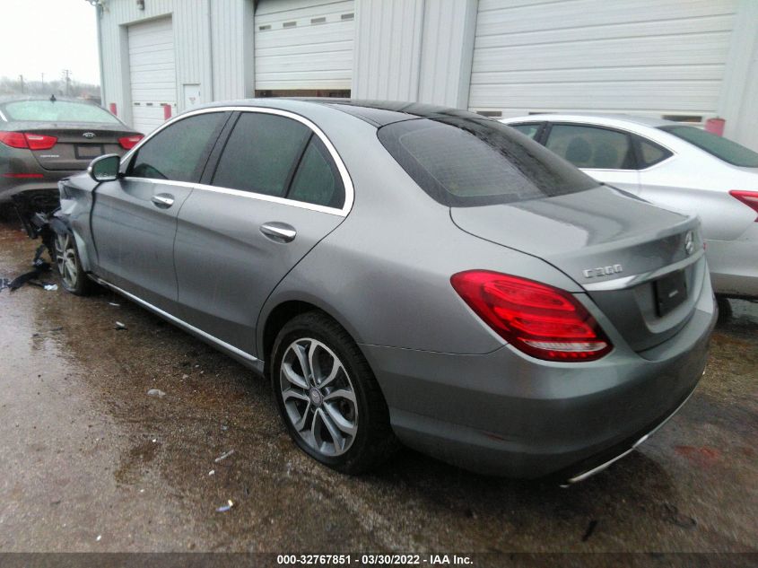 2015 MERCEDES-BENZ C-CLASS C 300 55SWF4KBXFU017993
