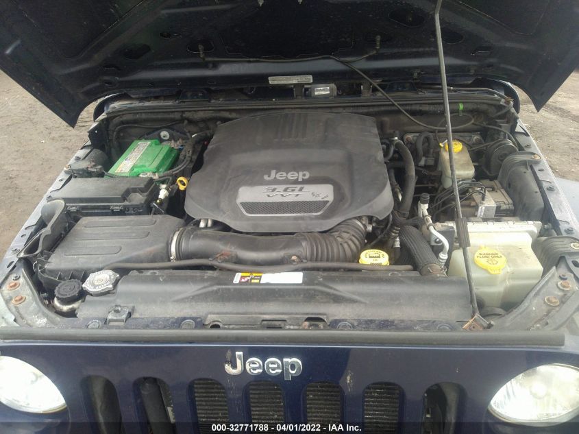 2013 JEEP WRANGLER UNLIMITED SPORT 1C4BJWDG5DL552887