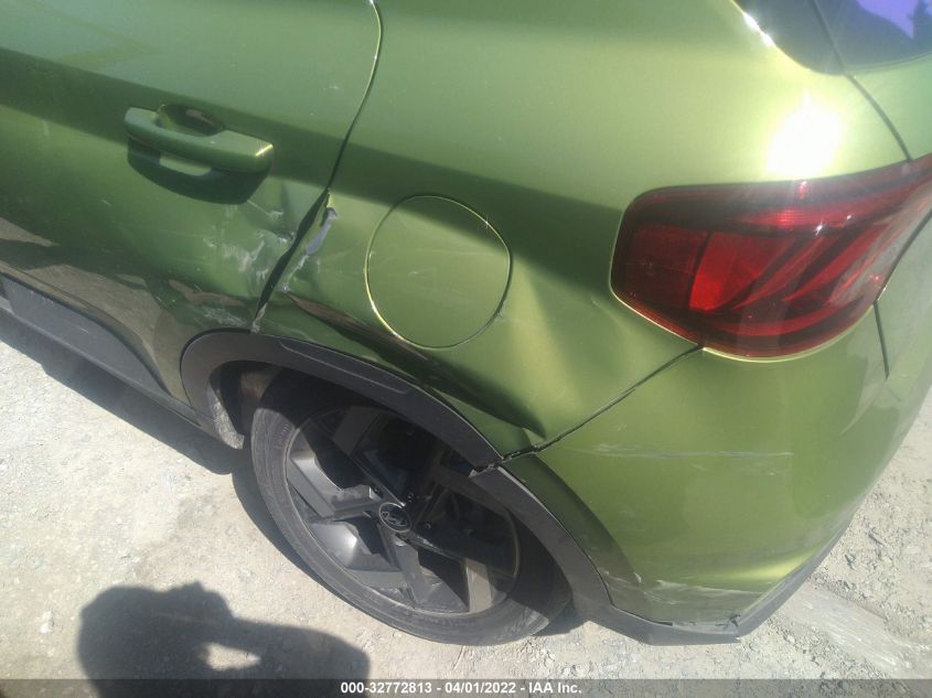 2021 HYUNDAI VENUE SEL KMHRC8A38MU107765