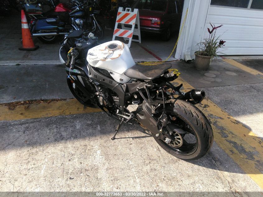 2014 KAWASAKI ZX636 E JKBZXJE10EA011582