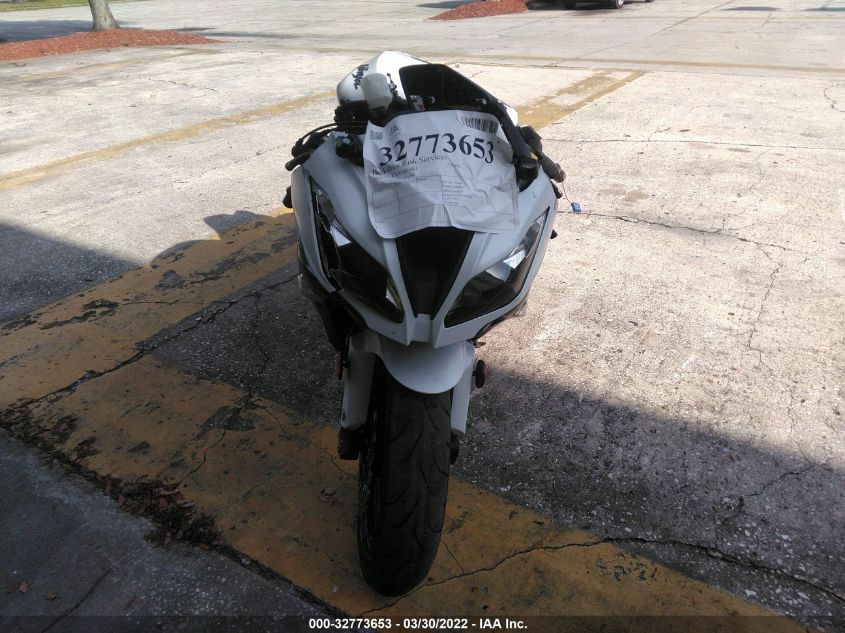 2014 KAWASAKI ZX636 E JKBZXJE10EA011582