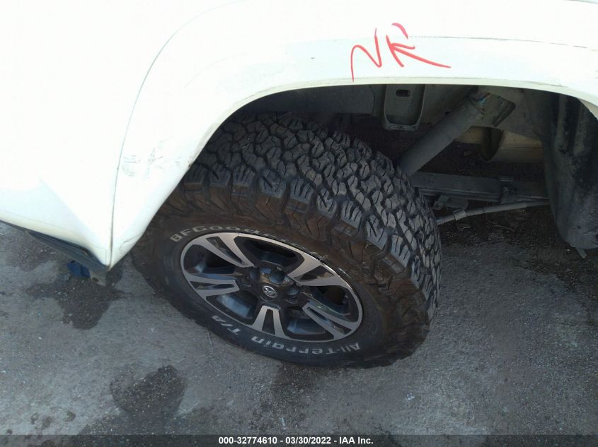 2017 TOYOTA TACOMA DBL CAB/SR5/TRD SPORT/OR 5TFAZ5CN9HX047819