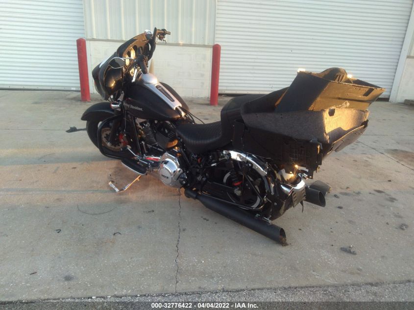 2011 HARLEY-DAVIDSON FLHX 1HD1KBM13BB677711