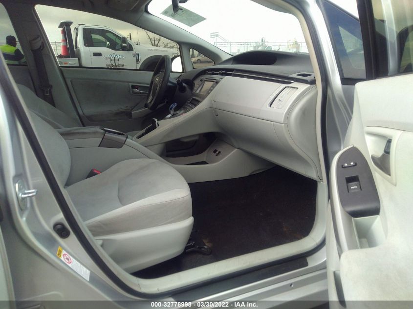 2014 TOYOTA PRIUS FOUR/FIVE/THREE/ONE/TWO JTDKN3DUXE1753125