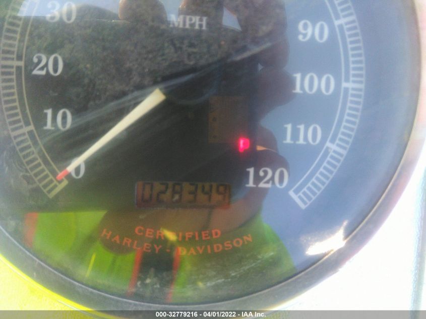 2001 HARLEY-DAVIDSON FLHPI 1HD1FHW131Y646409