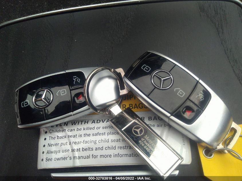 2018 MERCEDES-BENZ E-CLASS E 300 WDDZF4JB7JA475644