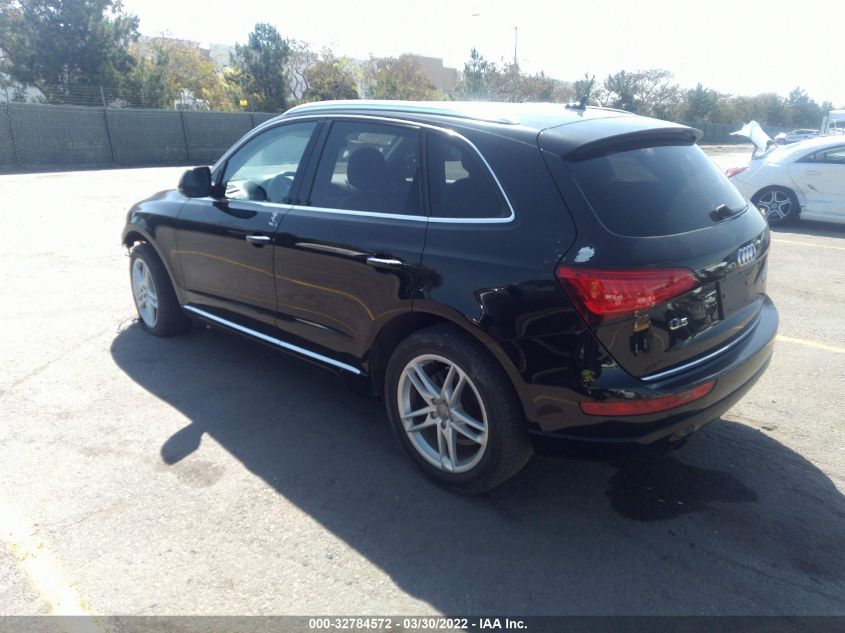 2017 AUDI Q5 PREMIUM WA1C2AFP2HA075672