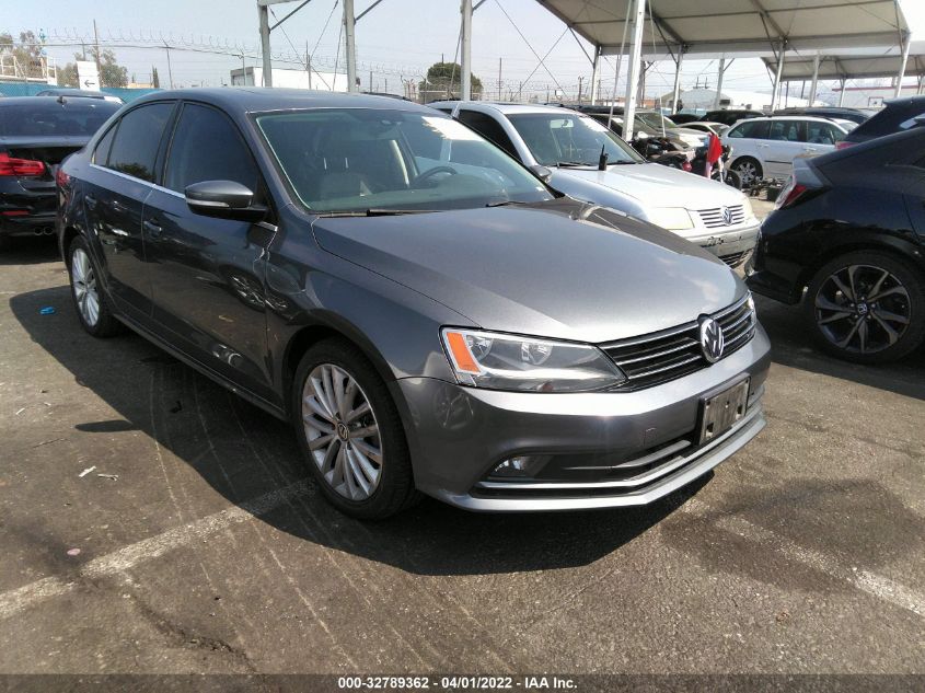 VIN 3VWL17AJ2GM213563 VOLKSWAGEN JETTA SEDAN 2016 car history Stat.vin
