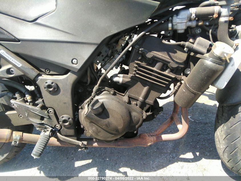 2009 KAWASAKI EX250 J JKAEXMJ199DA39558