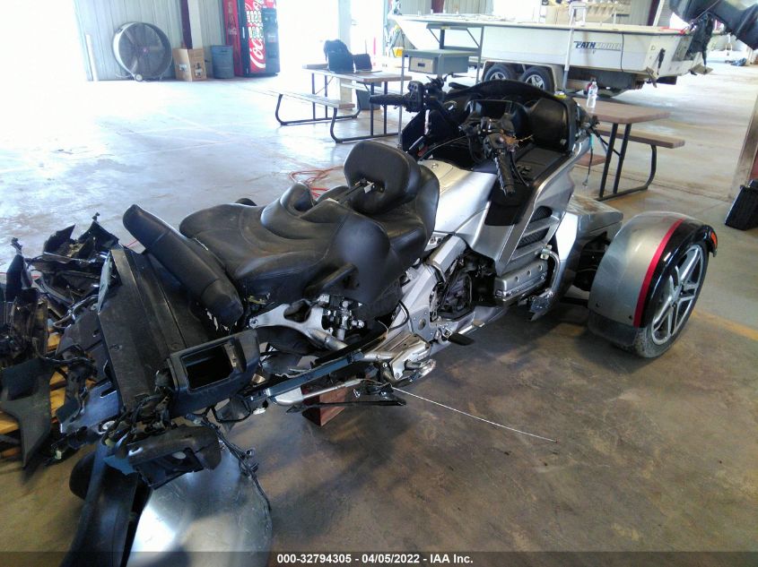 2013 HONDA GL1800 G JH2SC68G4DK100530