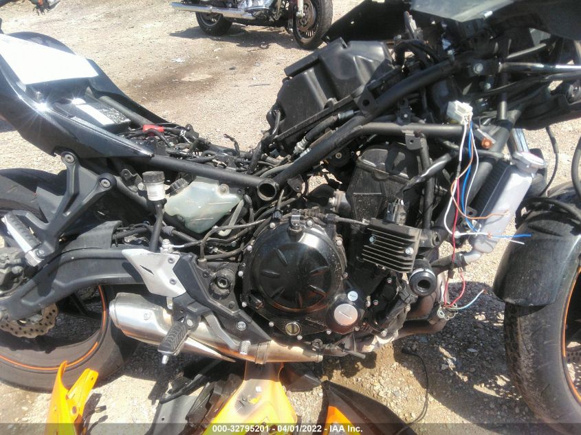 2019 KAWASAKI EX650 F JKAEXEK18KDA32093