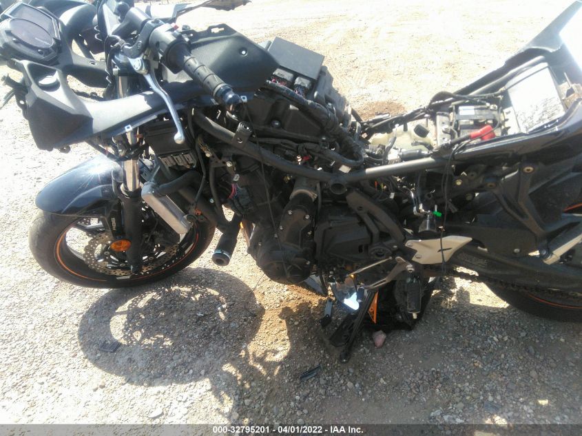 2019 KAWASAKI EX650 F JKAEXEK18KDA32093