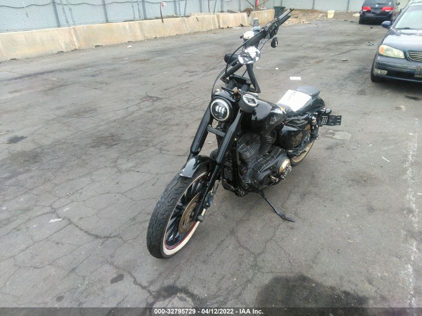 2008 HARLEY-DAVIDSON XL883 1HD4CN2188K402164