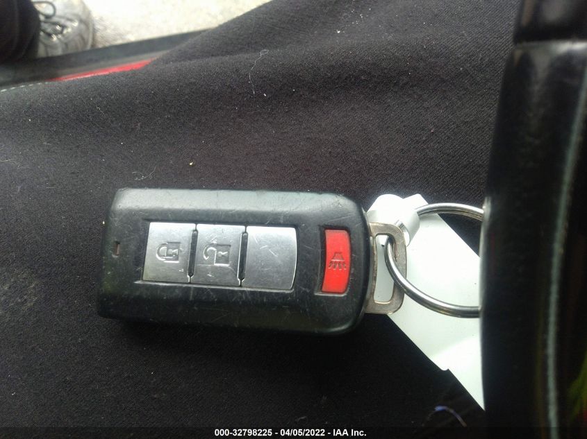 2017 MITSUBISHI OUTLANDER SE/SEL JA4AD3A31HZ037739